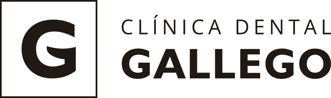 Clínica Dental Gallego | Nueva identidad de marca - Versión principal negativo